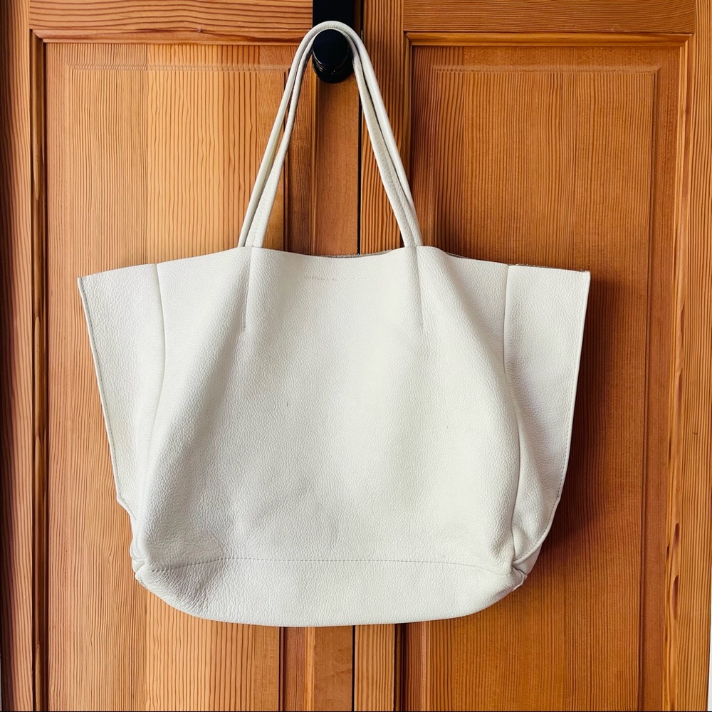Ampersand as Apostrophe Sideways Tote, Cream
